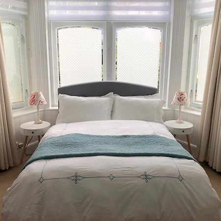 Spacious Comfortable Flat With Free Parking In East Finchley, Muswell Hill & Close To Alexandra Palace Londen Buitenkant foto