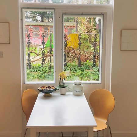 Spacious Comfortable Flat With Free Parking In East Finchley, Muswell Hill & Close To Alexandra Palace Londen Buitenkant foto