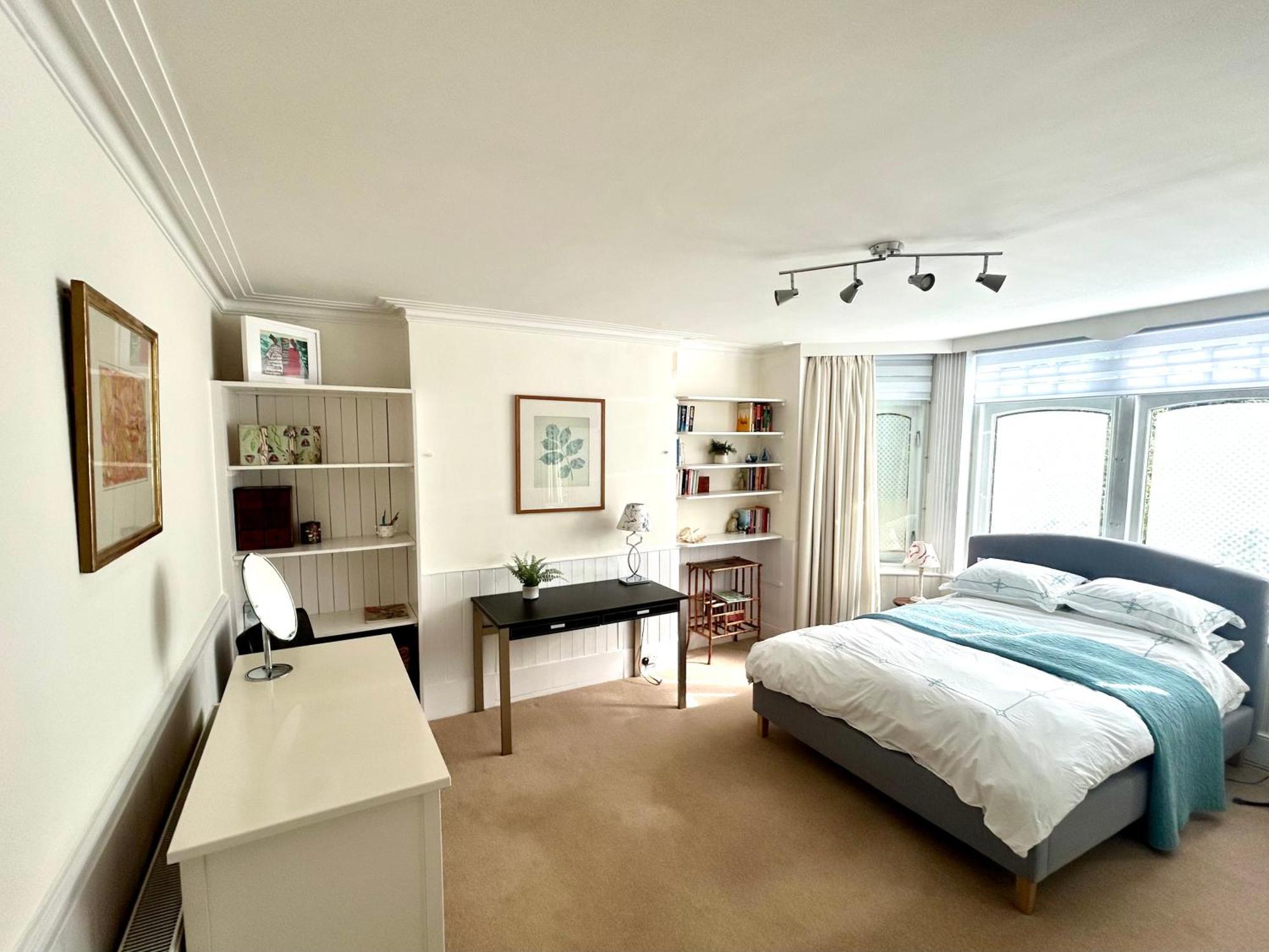 Spacious Comfortable Flat With Free Parking In East Finchley, Muswell Hill & Close To Alexandra Palace Londen Buitenkant foto